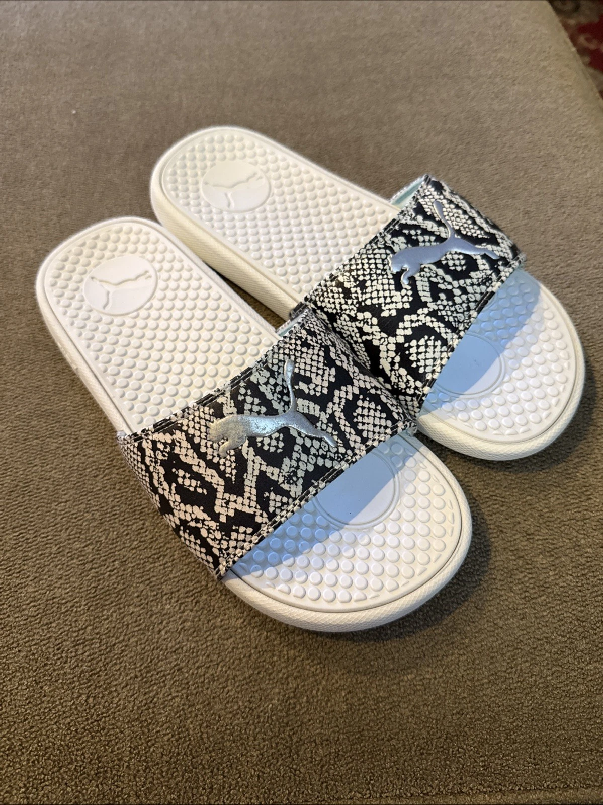 Puma Slides sandali donna taglia 8 nero e bianco stampa (CT)