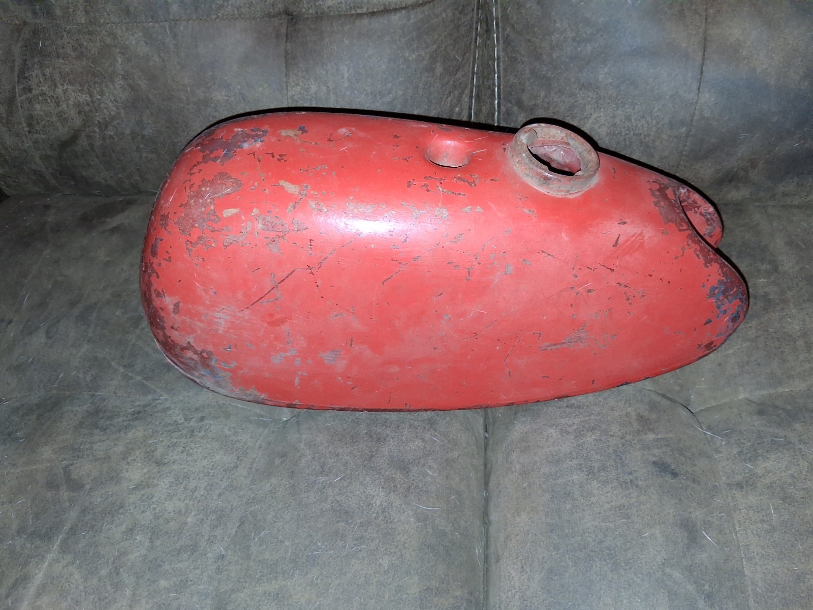 GAS TANK VINTAGE PLASTIC DIRT BIKE FUEL TANK PEANUT BSA triumph?