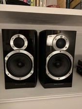 Wharfedale Diamond 10.1 Bookshelf speakers black with high quality cables