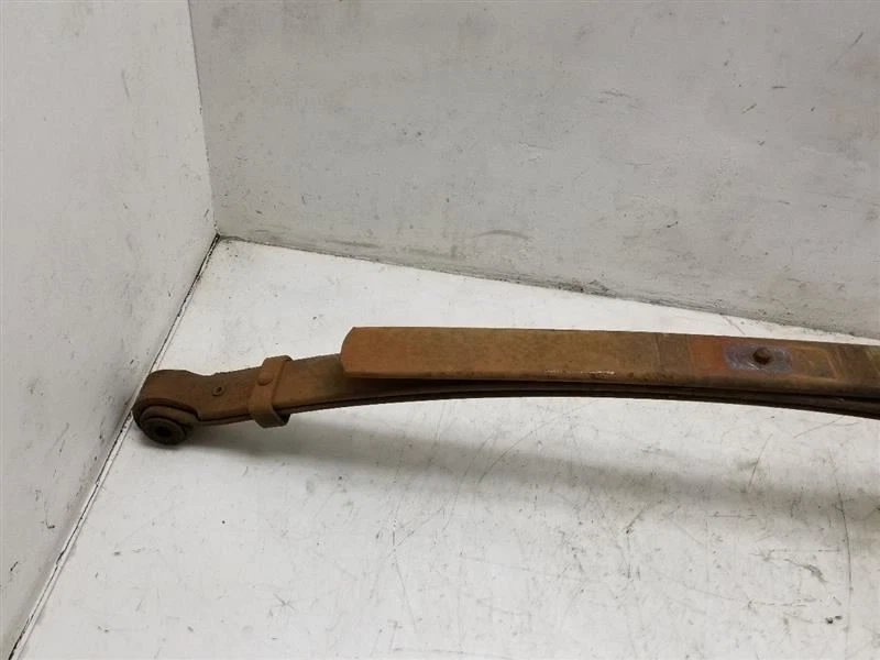 94-98 TOYOTA T100 V6 MT CLUB CAB 3 LEAF DRIVER REAR LEAF SPRING  - Imagem 2 de 4