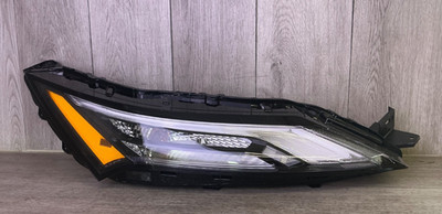 # 2021-2022 Nissan Rogue RH PASSENGER  LED Signal Lamp Headlight OEM