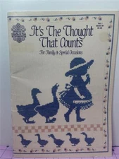 Vintage DESIGNS BY GLORIA & PAT CCS Book IT'S THE THOUGHT THAT COUNTS - SAMPLERS