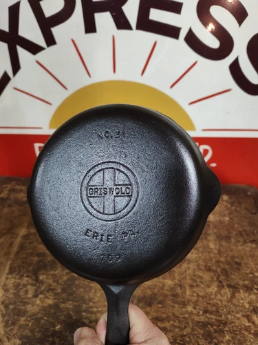 Fully Restored GRISWOLD #3 Cast Iron SKILLET 6" SMALL BLOCK LOGO Seasoned Flat