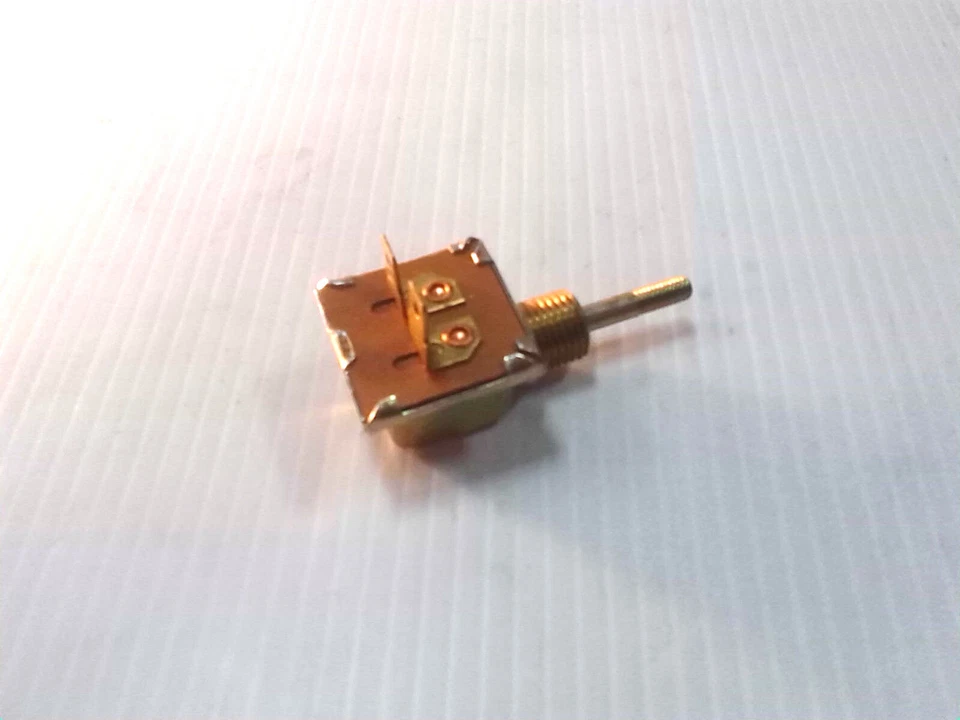 约翰迪尔开关 AH85260 - Cole Hersee 72062 - 免费送货。 — 第 3/4 张图片