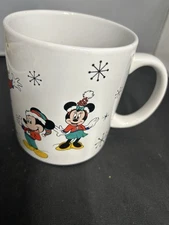Disney Mickey & Friends Christmas 24oz Large Ceramic Coffee Mug Zrike Brands EUC