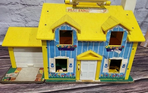 Vintage Fisher Price Little People Family HOUSE #952 6 People Chicken Furniture