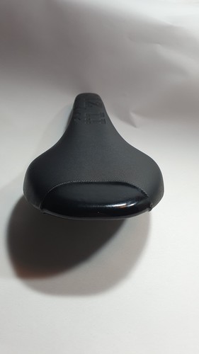 Fizik Tundra 2 Bike Saddle 135mm - Picture 4 of 8
