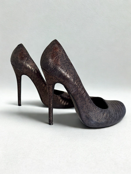 Alexander McQUEEN Metallic Black Leather Pumps - Size EU 39