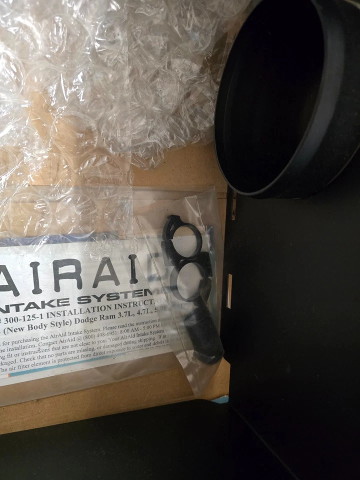 Sistema de admisión de aire Airaid 300-125 02-05 Dodge Ram 3,7 L, 4,7 L, 5,7 L, 5,9 L Foto 4 de 4