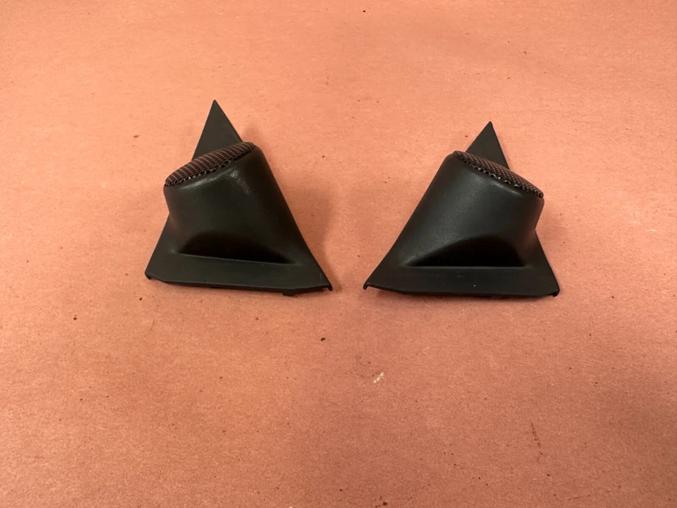 BMW E28 528e 524td 528I 533I 535I Tweeter Door Speaker Pair OEM #86232 - Image 2 of 4