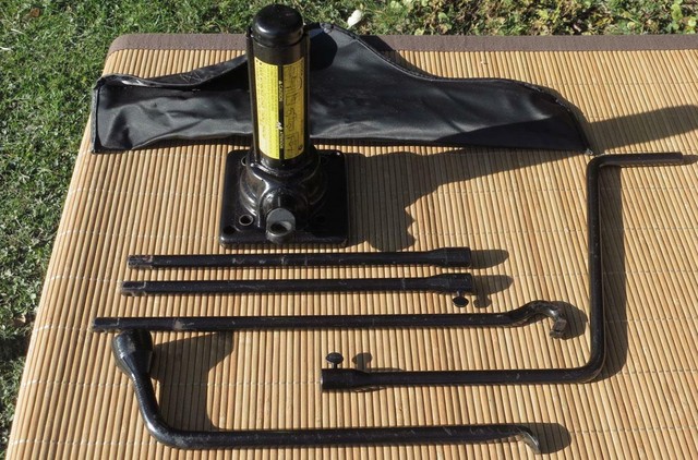 2000-2006 Toyota Tundra Sequoia Jack Tool Kit Set Tools #5794667 E19