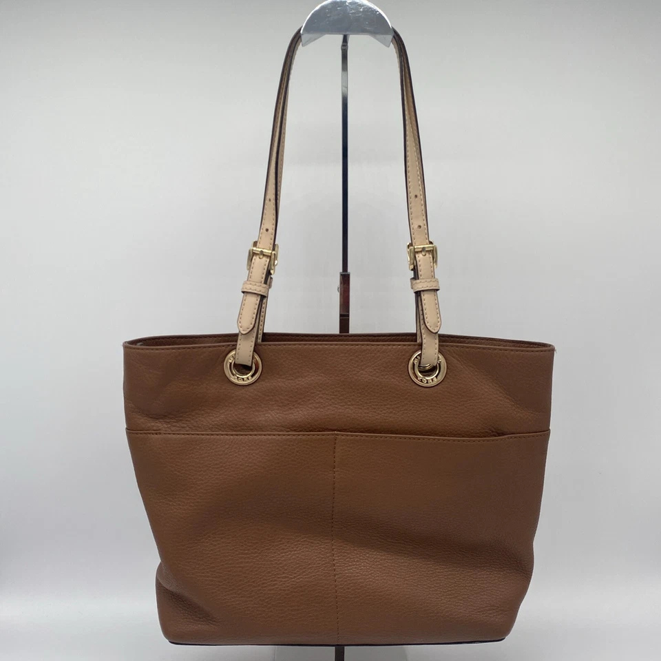 Bolso de Mano Michael Kors Bedford Mediano Superior Cremallera Logo Bolsillo en Marrón Bellota Foto 3 de 4