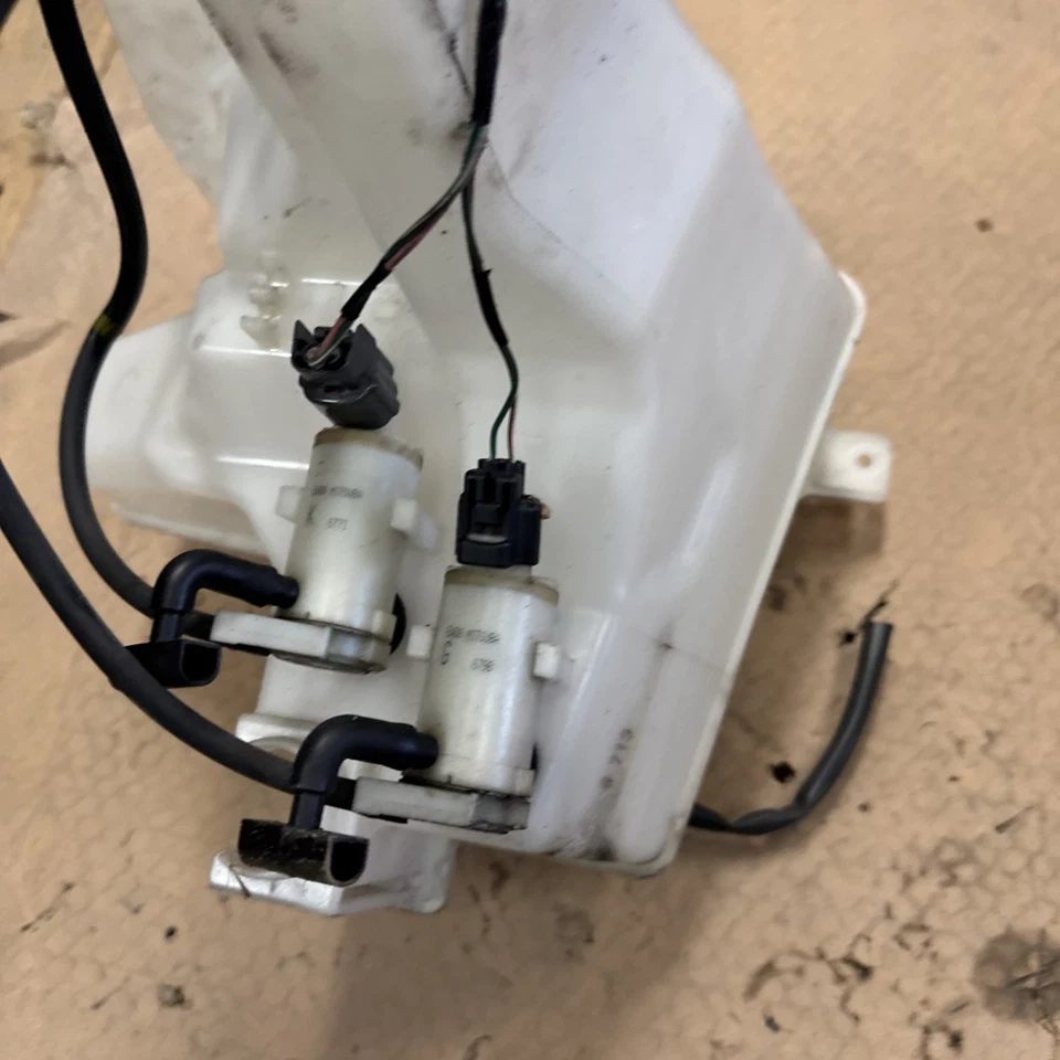 2014 2015 2016 2017 2018 SUBARU FORESTER Washer Bottle Windshield Pump Oem Hose - Image 3 of 4