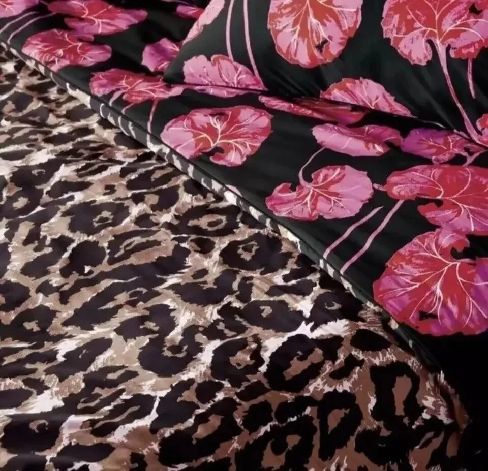 DVF x Target Full/Queen Duvet Cover Set Reversible Leopard Geranium + Shams - Image 4 of 4