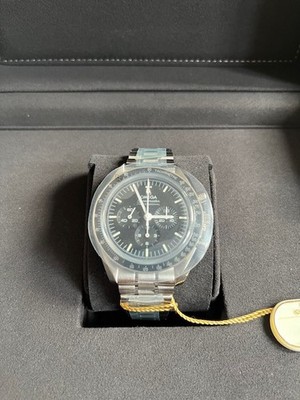 Omega Speedmaster Moonwatch Saphirglas Chronograph 310.30.42.50.01.002 Neu
