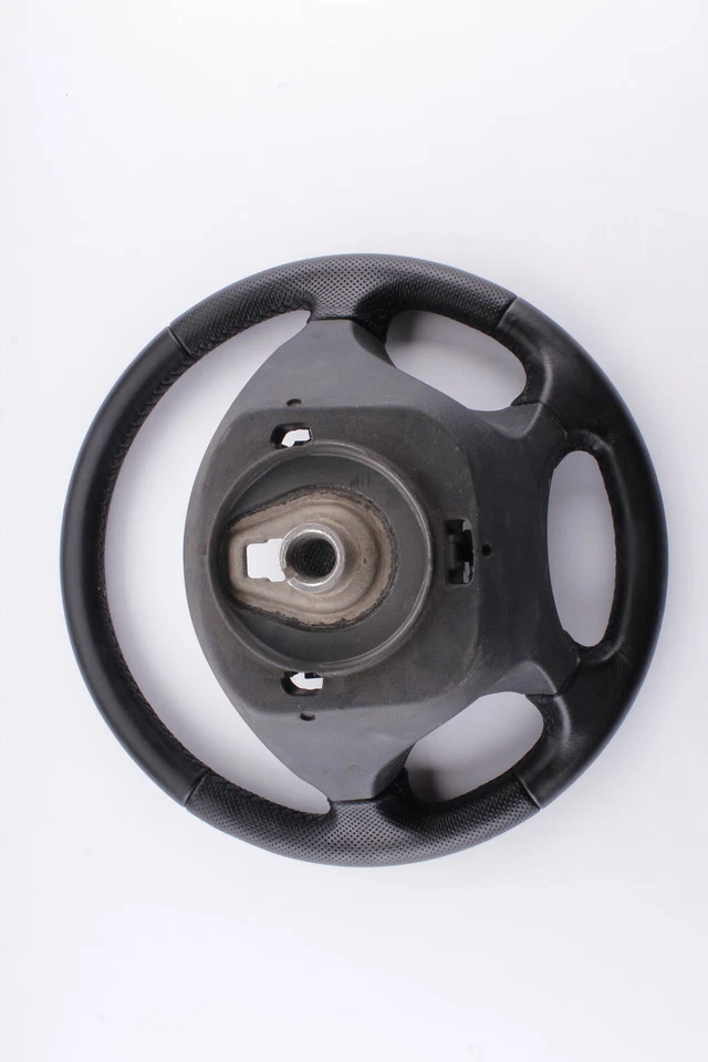 Funda volante cuero Iveco Daily IV V año 2006-2014 Mcarstyling ⭐⭐⭐⭐⭐⭐⭐ Foto 3 de 4