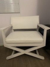 2 Poltrone Tipo Regista In Pelle Fiore Bianca