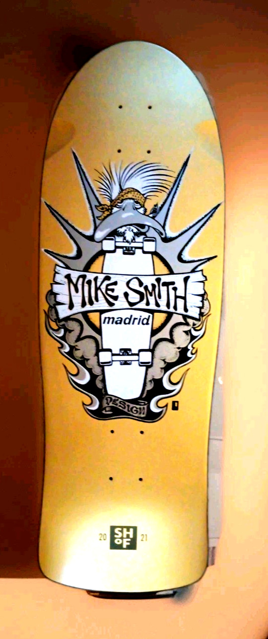 MADRID MIKE SMITH (DUCK) GOLD SERIES HALL OF FAME 30/200 SKATBOARD DECK