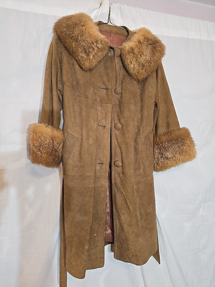 Gabardina cálida de gamuza marrón con cinturón de piel sintética talla 12 de 1970 para mujer Foto 2 de 4