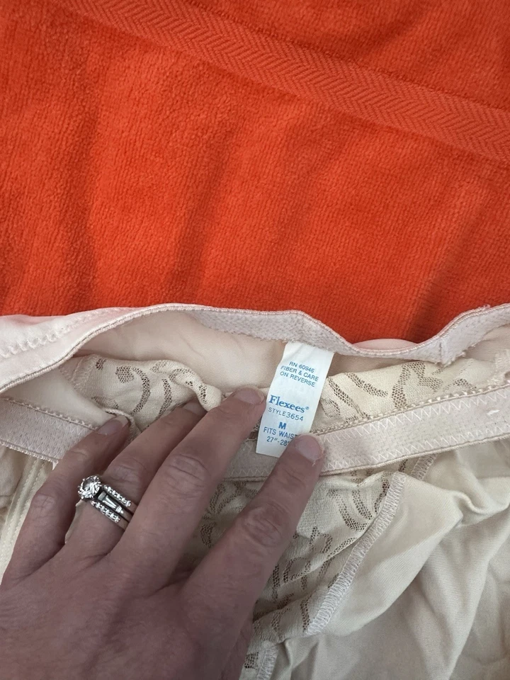 Calzoncillo de control abdominal modelador faja flexees vintage talla mediana beige Foto 2 de 3