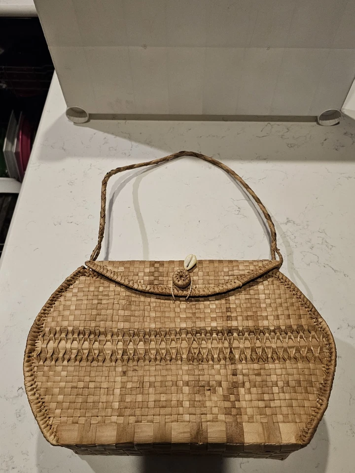 Bolsa Lauhala genuína tecida à mão no Havaí - 21" gota 15" W - Imagem 2 de 4