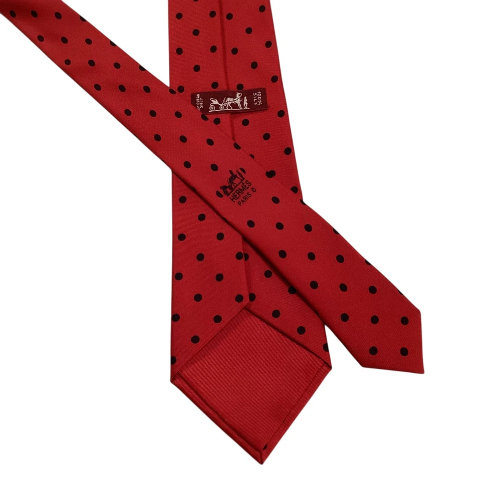 Corbata HERMES 7309 EA para hombre 100 % seda FRANCIA lujo POLKA DOT roja/negra usada en excelente estado rara Foto 3 de 4