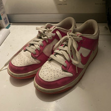 Nike Girls Pink White Low Top Sneakers Leather Upper Cushioned Lace Up