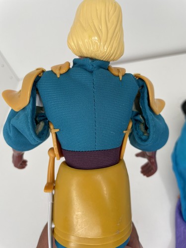 Muñeca Gitana Danzante Esmeralda Jorobado de Notre Dame Disney Burger King Phoebus - Imagen 3 de 4
