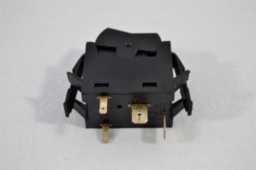 Genuine Porsche 924 944 Heated Rear Screen Switch 477959623 - Picture 2 of 3