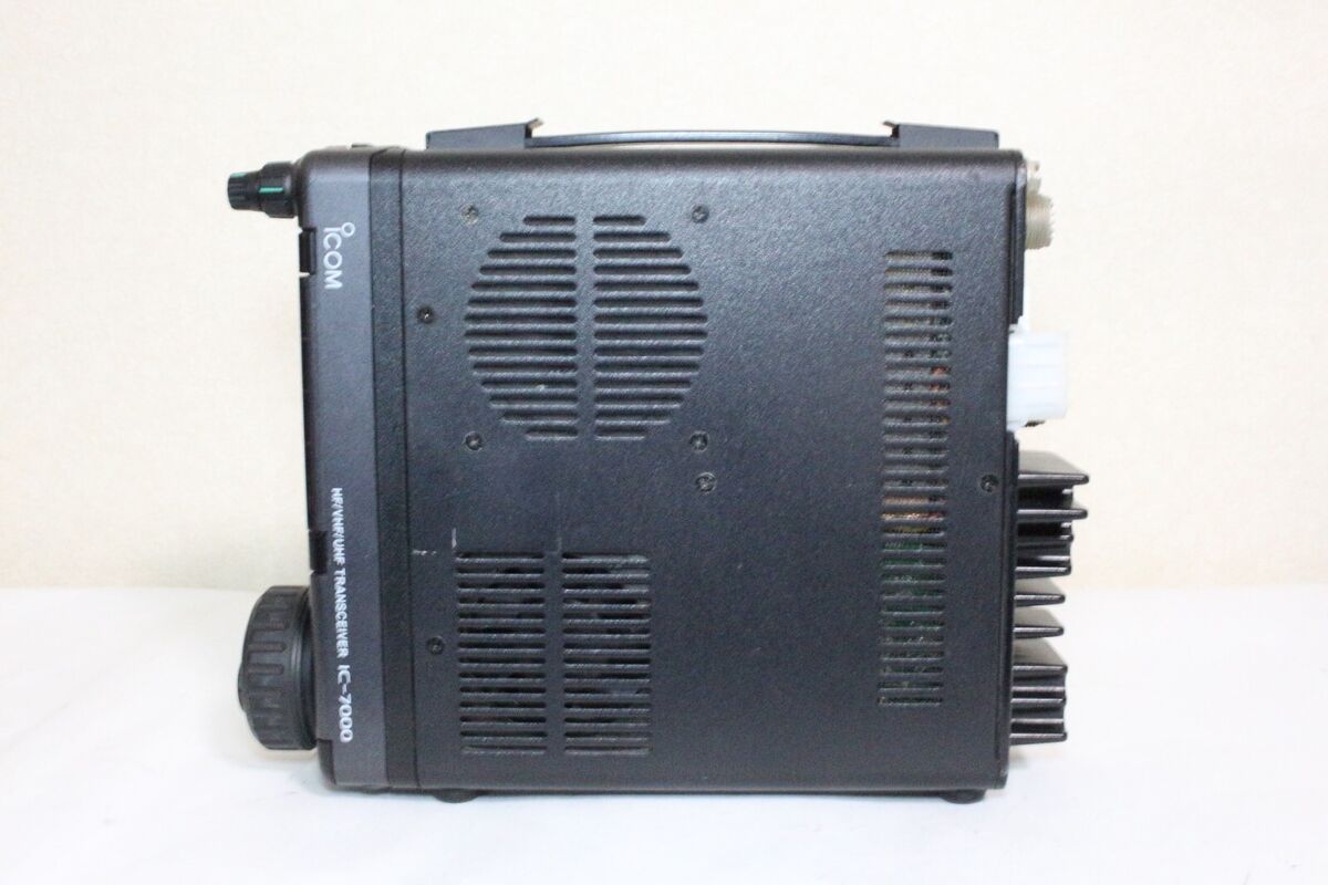 ICOM IC-7000 HF/VHF/UHF ALL MODE Transceiver Japan ver. | eBay ICOM IC-7000 HF/VHF/UHF ALL MODE Transceiver Japan ver. | eBay