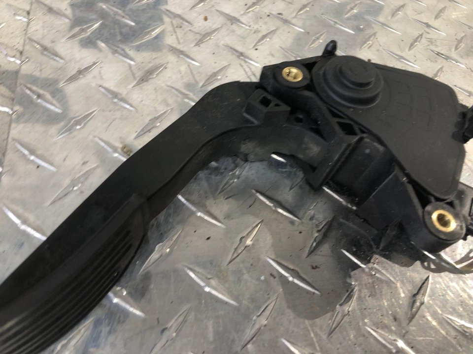 Conjunto de pedal de gasolina Nissan Altima 2016-2019 fabricante de equipamento original testado 16 17 19 - Imagem 3 de 4