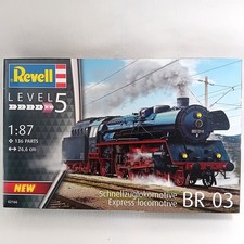 Revell  Schnellzuglokomotive BR03 / Detailreicher Modellbausatz Level 5