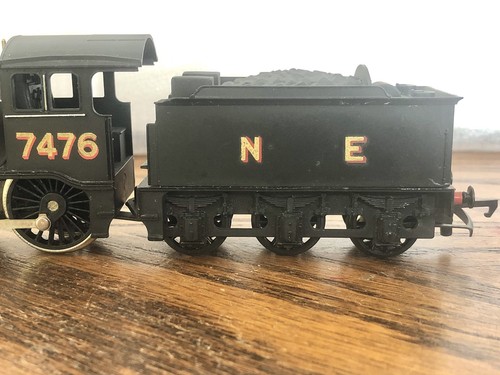 Hornby R150 Loco & Tender B12 Class NE Black 7476 w/Chuff Chuff Tender - OO VGC - Picture 10 of 11