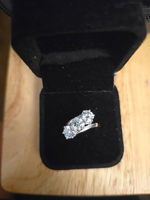 3.17 Ct  VVS1 Ice White Real Moissanite 925 Sterling Silver Ring 7