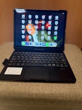 Apple iPad Pro 3. Gen 128GB, Wi-Fi + 5G, 11 Zoll - Space Grau - inkl. Keyboard