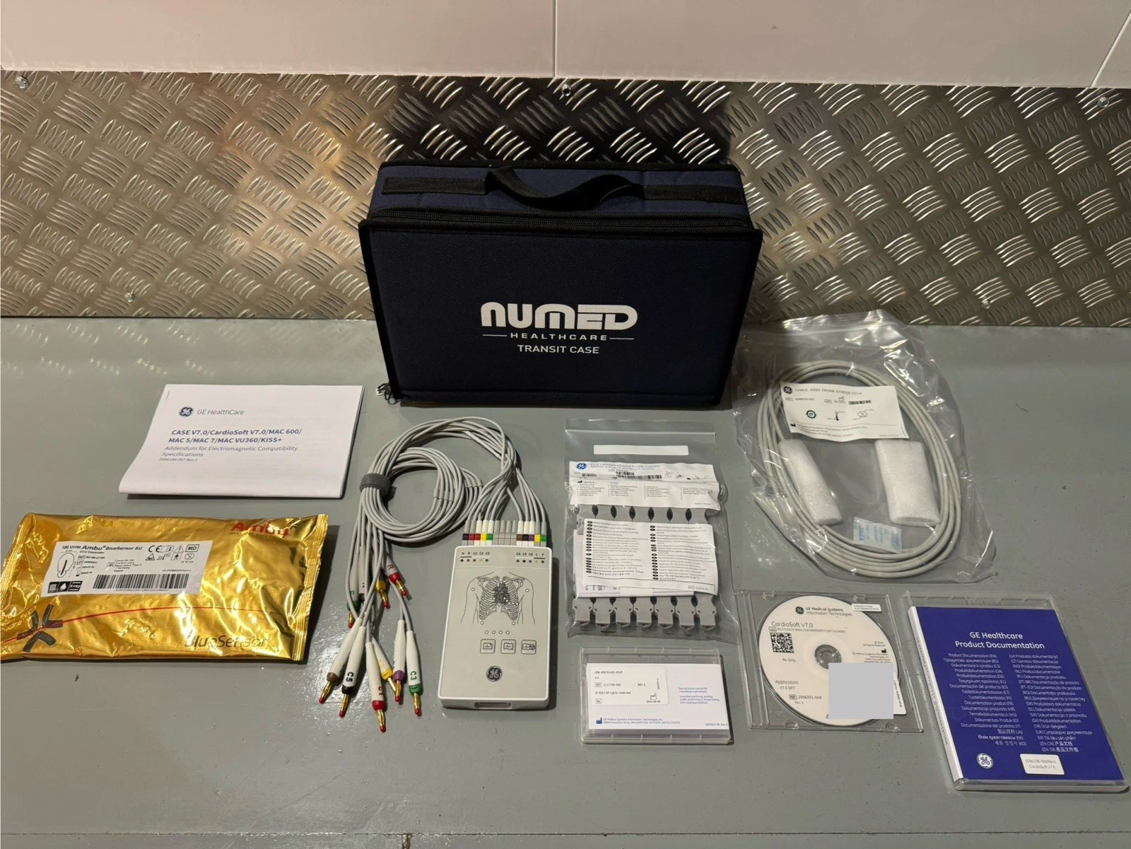 GE Cardiosoft V7 CAM Connect 14 Mobile Resting Unit In Case