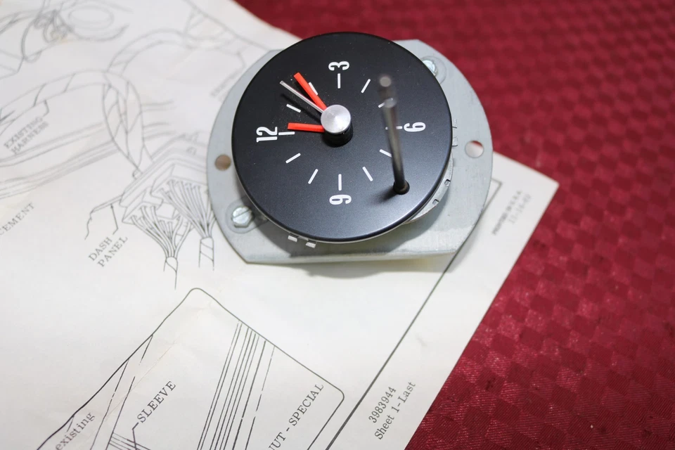 Reloj Chevrolet Vega Skyhawk Astre 1971-76 como nuevo GM 994014 Foto 3 de 4