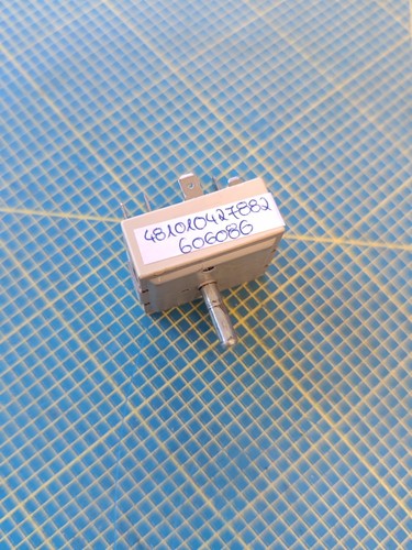 Bauknecht EMCK 8261 IN Energieregler Regler Drehwinkelschalter 481010427882