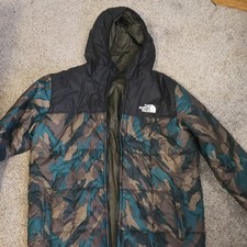 The North Face Boys XL Camouflage Reversible Hooded Puffer Jacket