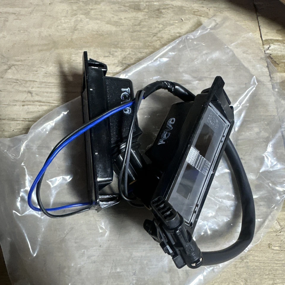 Genuine License plate lamp assembly for I20 Active 2015-2018 Aura i20 925011J000 - Image 2 of 3