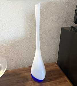 Mid century mid-production art glass piece known as the "Serica"