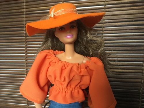 Skirt and Blouse for Barbie doll - Picture 1 of 11