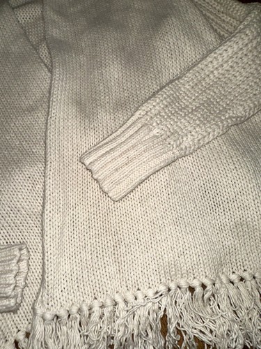 Victoria’s Secret Women’s Sz Small knit Wool Shawl Fringe Cardigan Sweater New - Picture 6 of 17
