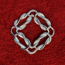 Vintage Signed EMMONS Silver Tone Intertwined Knot Wreath Brooch Textured MCM