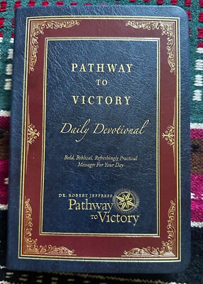 PATHWAY TO VICTORY DAILY DEVOTIONAL Book by Dr Robert Jeffress 2020 Leather New