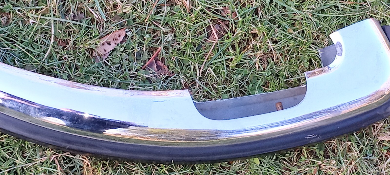 Ferrari 246 GT Left Side Front Bumper_20042305_GENUINE_20-28-08_206