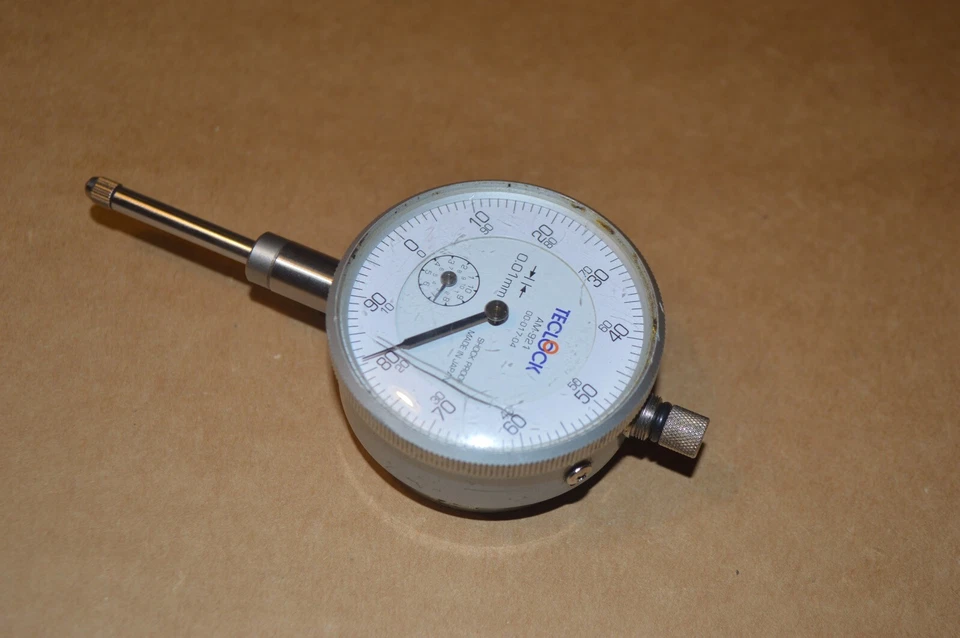 Teclock AA-921 .01mm Dial Indicator - Image 2 of 4
