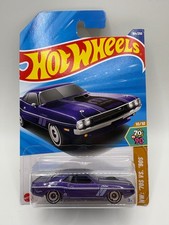 Hot Wheels 70 Dodge Hemi Challenger Purple 70s Vs 90s 1010 164250 A1 Hot Wheels 70 Dodge Hemi Challenger Purple 70s Vs 90s 1010 164250 A1