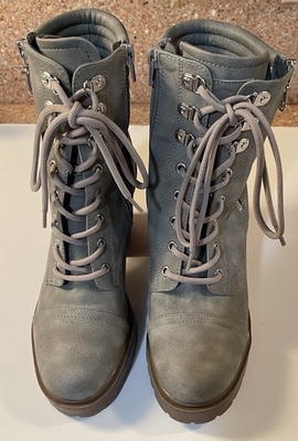 #ad GBG Los Angeles Women’s Gray Platform Boots Size 9M Side Zips And Laces. Nice. $26.00