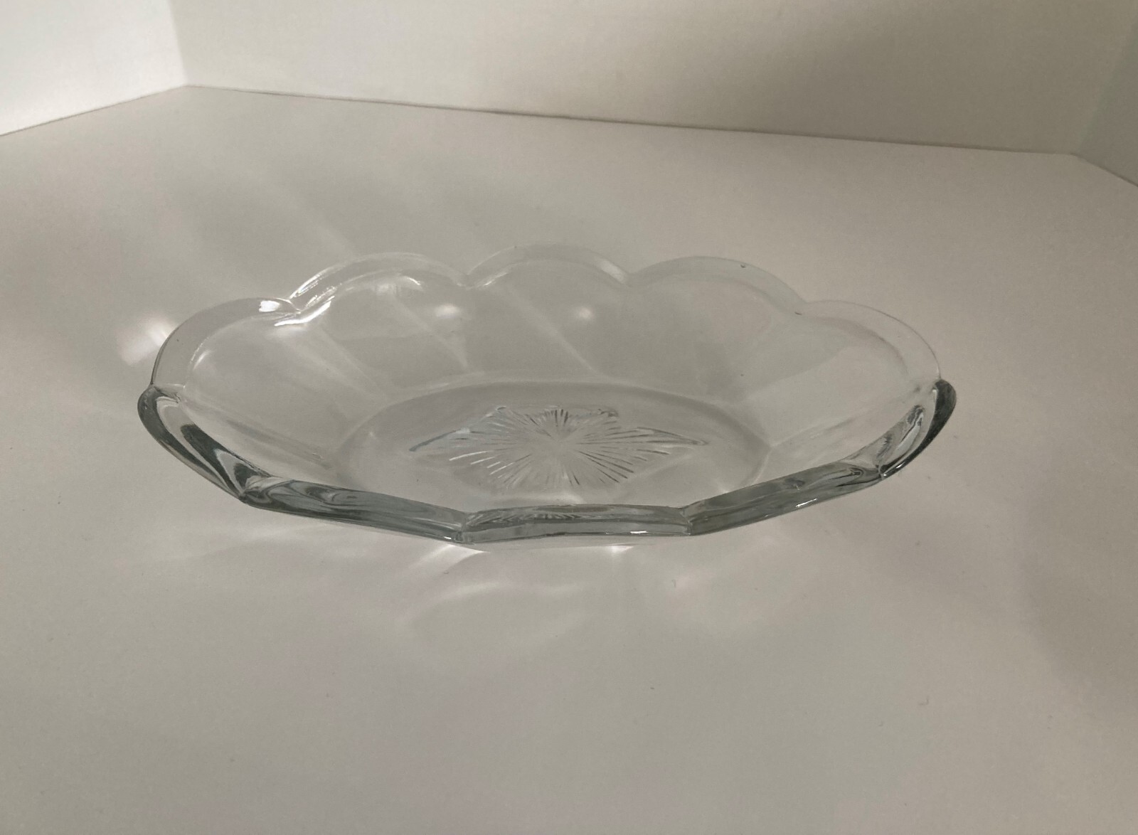 VINTAGE CLEAR 7 1/2” GLASS OVAL BANANA SPLIT-RELISH-CANDY DISH